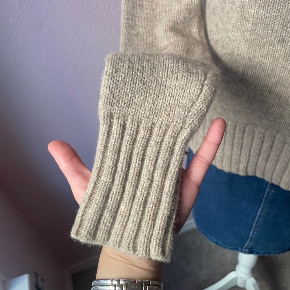 Vintage Early 2000s Rory Gilmore Academia Wool‎ V-Neck Sweater - Picture 2 of 5